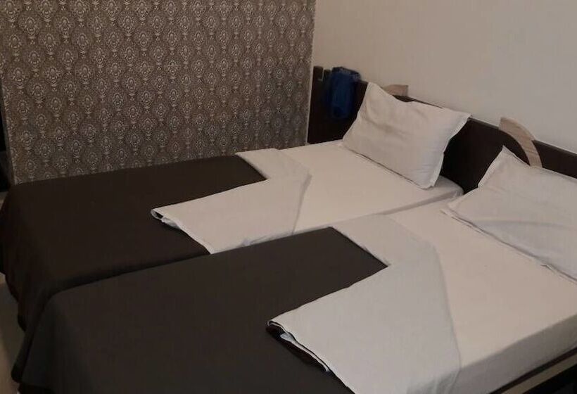 Standard-huone, Navi Mumbai