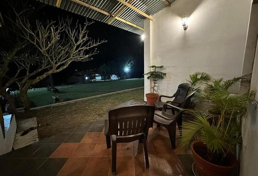 Deluxe Trippelrum, Singaras Coffee Country