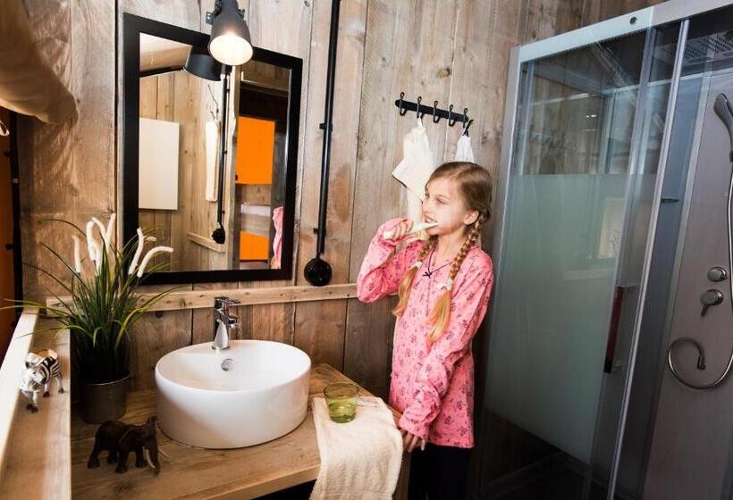 Standard Tent, Serengeti Park Resort