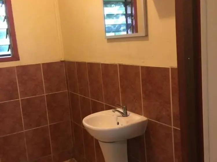 ファミリールーム, Sukau Backpackers B&b