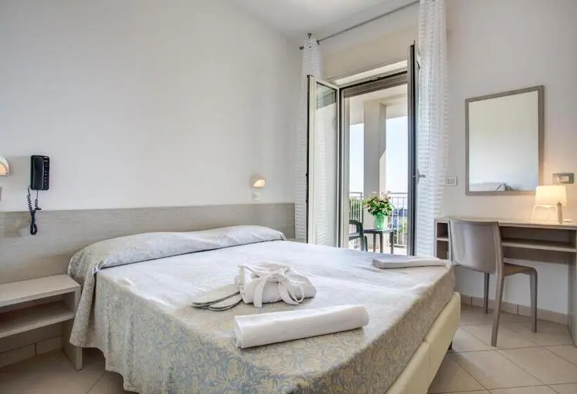 Triple Room Sea View, Amedea