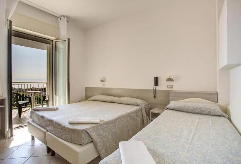 Triple Room Sea View, Amedea