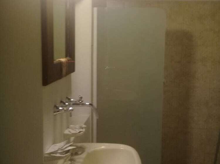 חדר סטנדרט לשלושה, Casa Grande