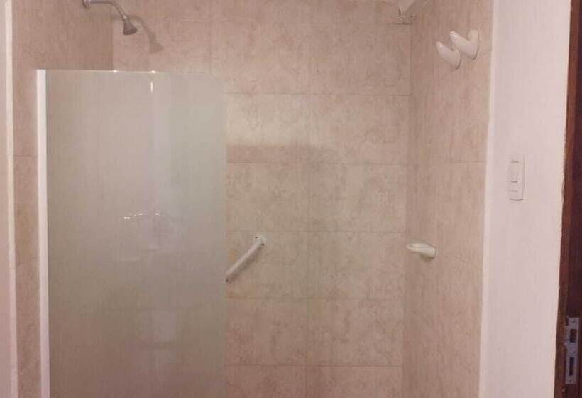 חדר סטנדרט לארבעה, Casa Grande