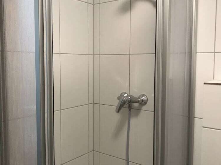 Номер Deluxe, Degen