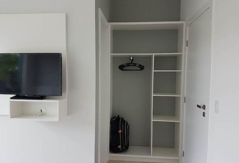 اتاق استاندارد, Florinn Praia