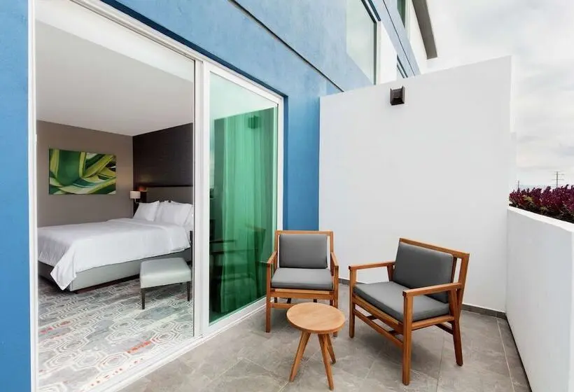 バルコニー付スイート, Hilton Garden Inn Salamanca