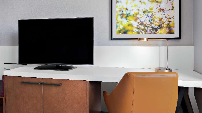 キングサイズベッドのスタンダードルーム, Hilton Garden Inn Salamanca