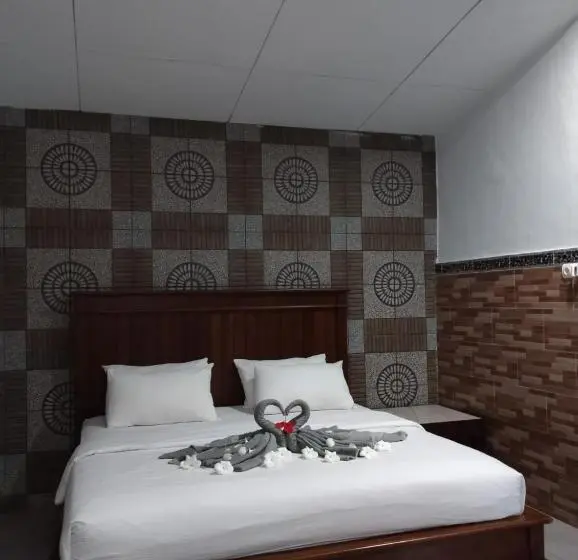 Suite cu balcon, Lestari
