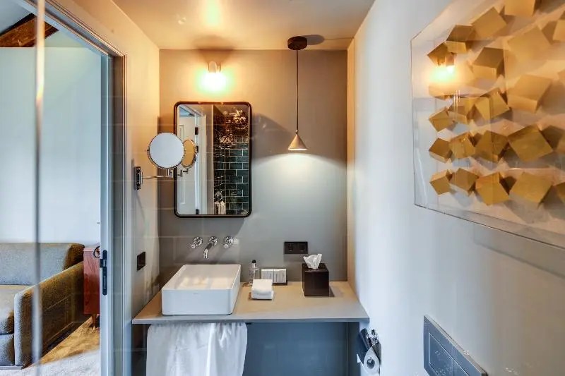 スタンダード４人部屋, Monastere Maastricht