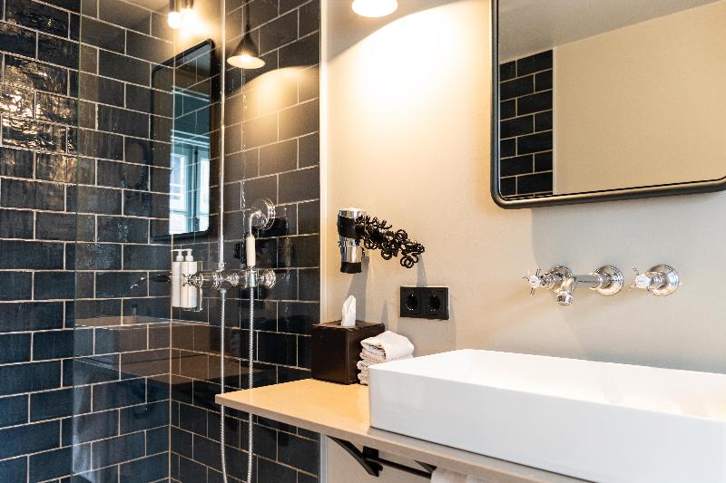 اتاق خانوادگی, Monastere Maastricht