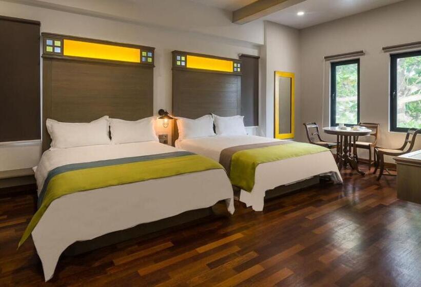 חדר משפחתי, Treasures Hotel And Suites