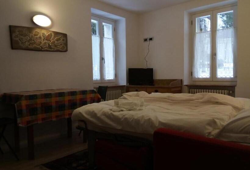 Студио Стандарт Вид на Сад, Villa Paola