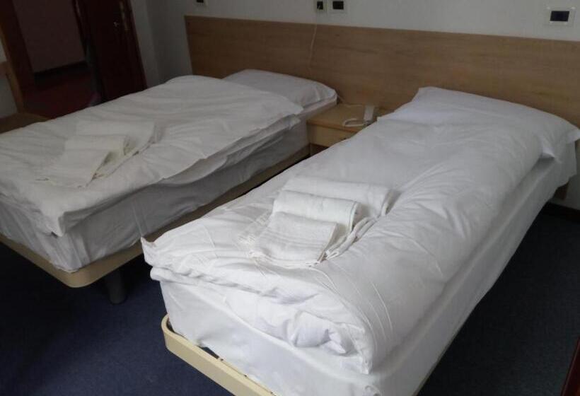 סטודיו סטנדרטי נוף לגינה, Villa Paola