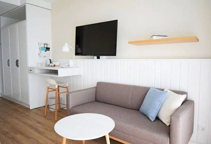 اتاق اجرایی با چشم‌انداز دریا, Wyn. Strandhotel Sylt