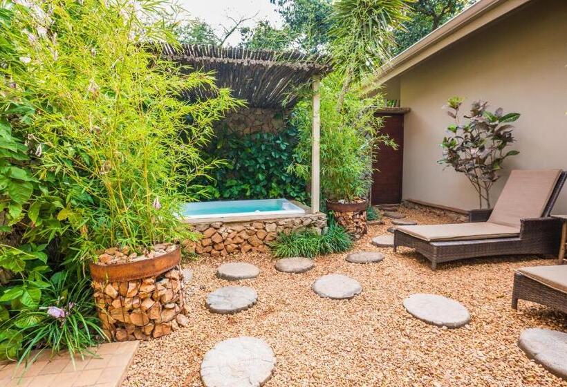 Люкс Повышенной Комфортности, Sondela Nature Reserve & Spa Country House