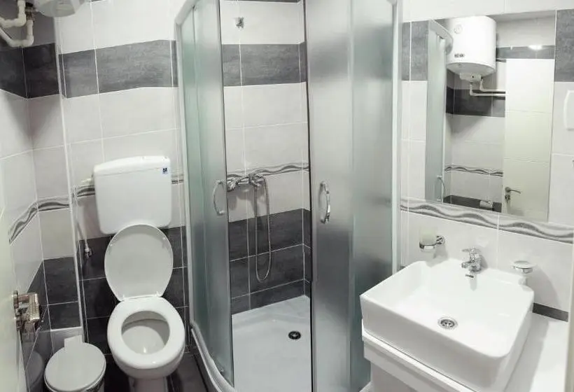 اتاق استاندارد, Atina Lux Hostel