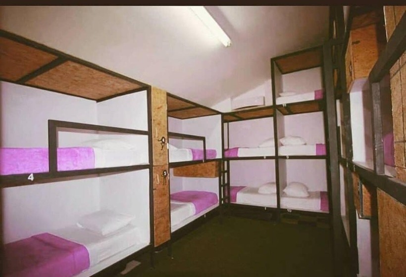 سرير فى غرفة مشتركه, Hostel La Antigua Capsula