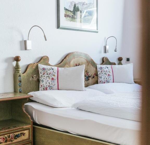 חדר סטנדרט לארבעה, Rifugio Graziani Hütte