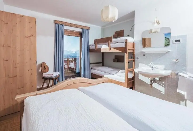 Standard Neljän Hengen Huone, Rifugio Graziani Hütte