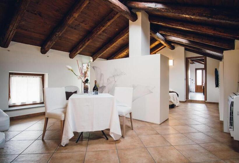 סוויטה דלוקס, Ultimo Borgo