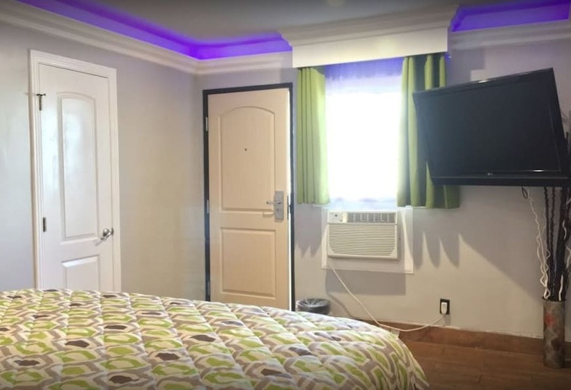 غرفة ديلوكس, Mid City Inn