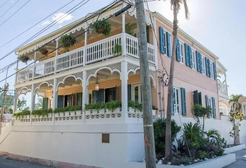 اتاق استاندارد با چشم‌انداز دریا, The Fred  Adults Only