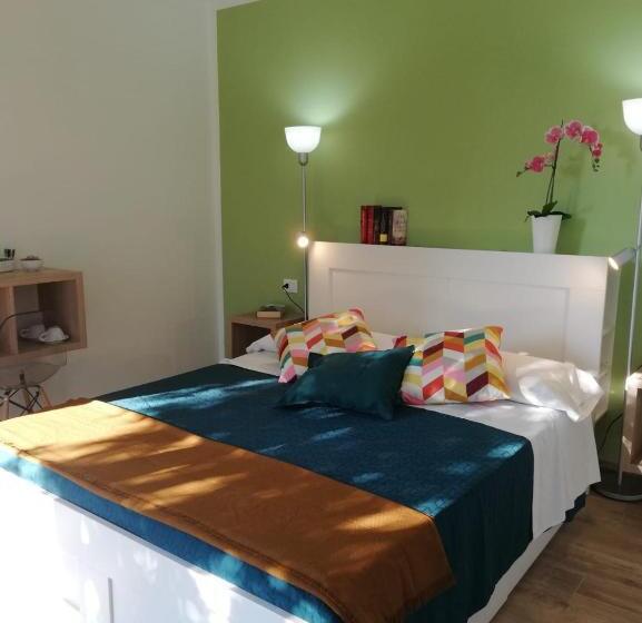 公園の見えるスタンダードルーム, Casa Piredda Icoré Iun P2102