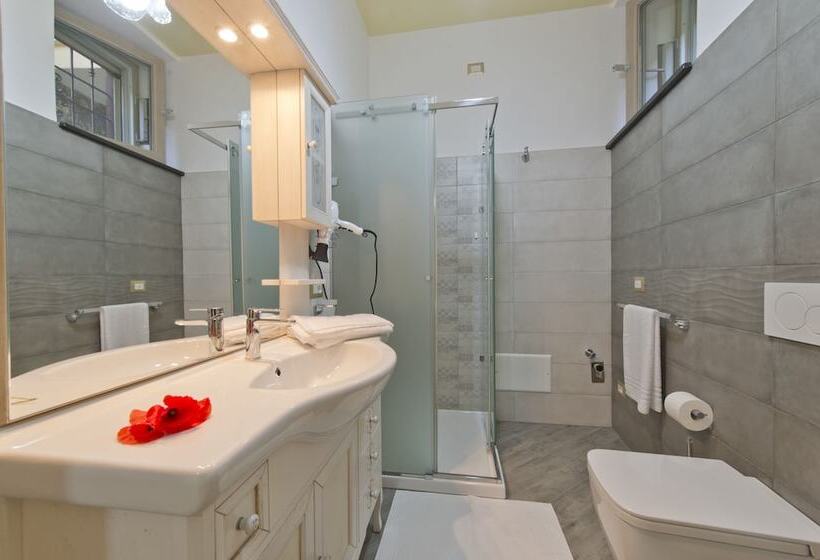 Номер Стандарт Трехместный, L Incanto Dei Monti