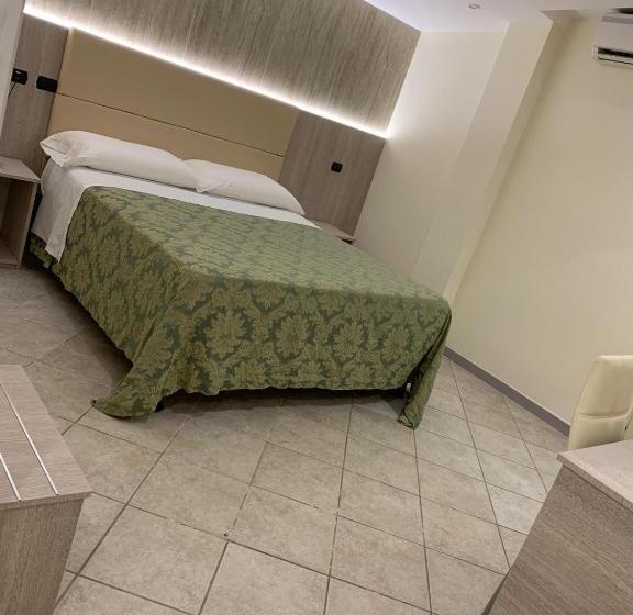 חדר סטנדרט, Chic