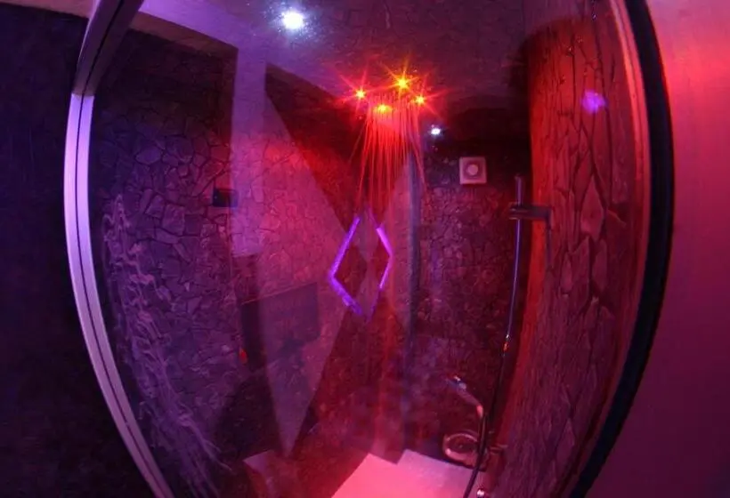 Suite Deluxe, Chic