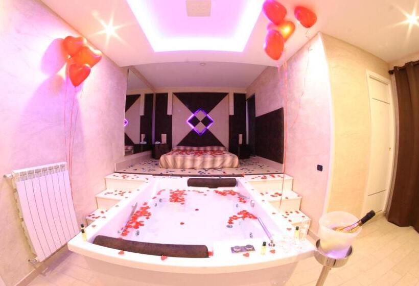 סוויטה דלוקס, Chic