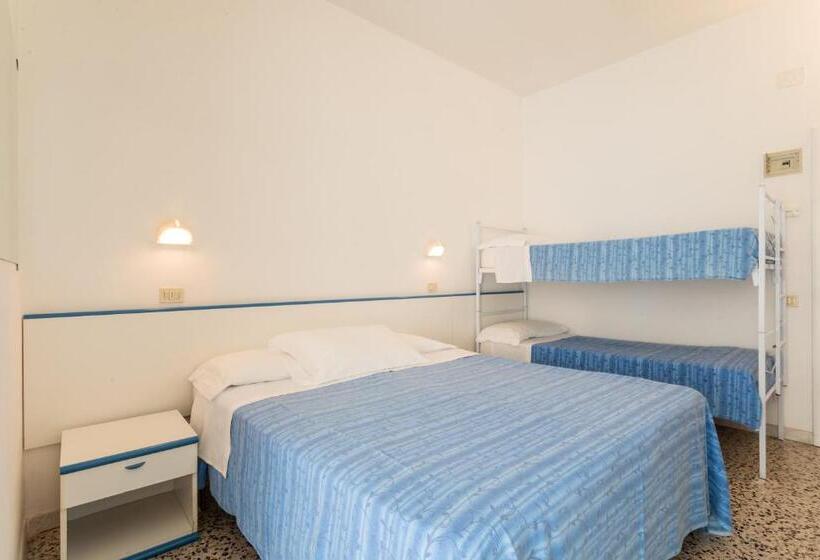 اتاق خانوادگی, Leon D'oro