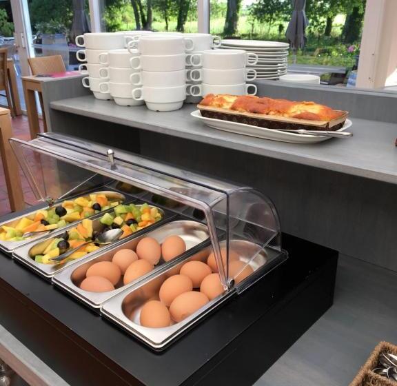 חדר סטנדרט לשלושה, Oude Abdij