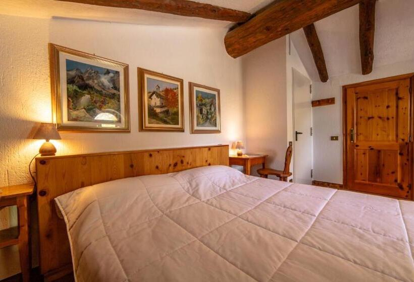 舒适三人间, & Restaurant Perret   Mountain People