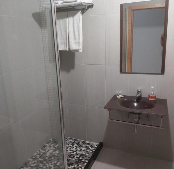 豪华房间, Trebid Ouro