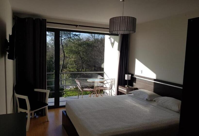 豪华房间, Trebid Ouro