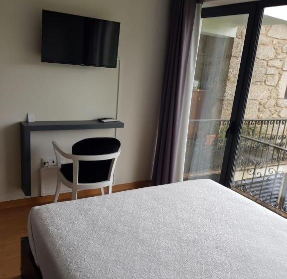 家庭套房, Trebid Ouro