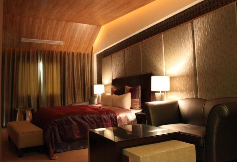 اتاق استاندارد با چشمانداز کوهستان, Milan Motel