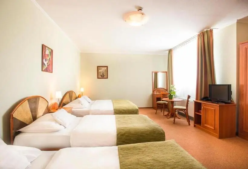 スタンダード4人部屋, Baross City Hotel Budapest