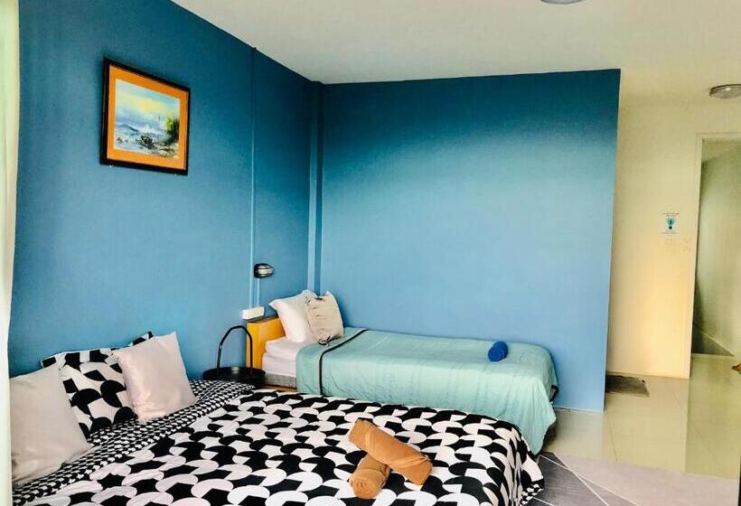 اتاق استاندارد سه تخته با بالکن, Homey Don Mueang Airport Hostel