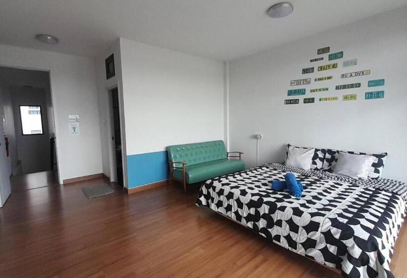 اتاق لوکس با بالکن, Homey Don Mueang Airport Hostel