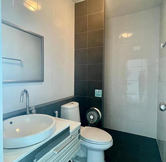 اتاق لوکس با بالکن, Homey Don Mueang Airport Hostel