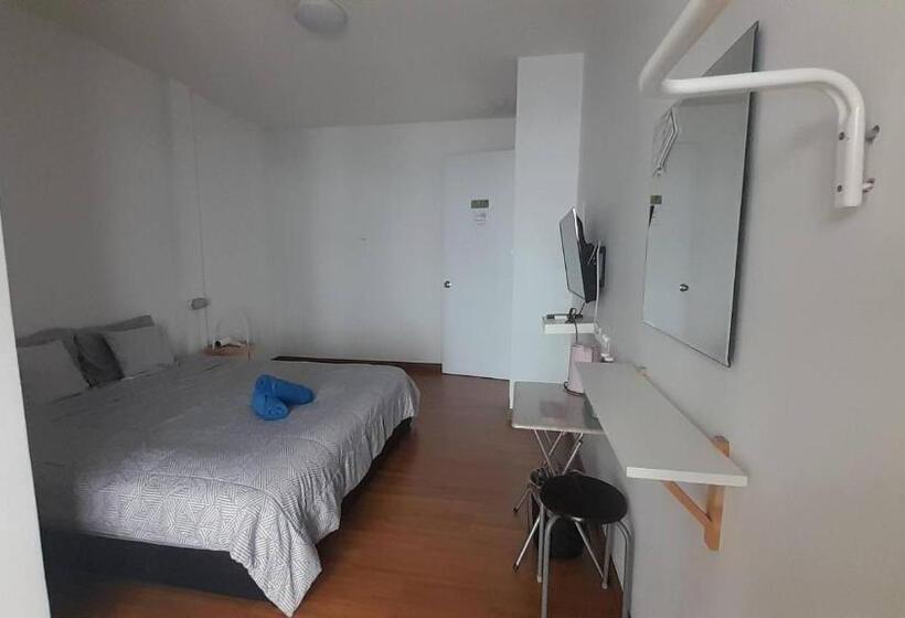 اتاق استاندارد با بالکن, Homey Don Mueang Airport Hostel