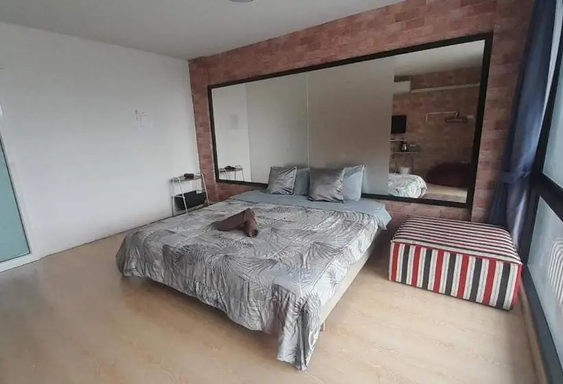 Standard room with outdoor bath, Homey Don Mueang Airport Hostel