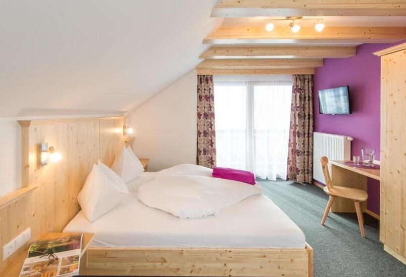 バルコニー付きスタンダードルーム, Haus Lungau