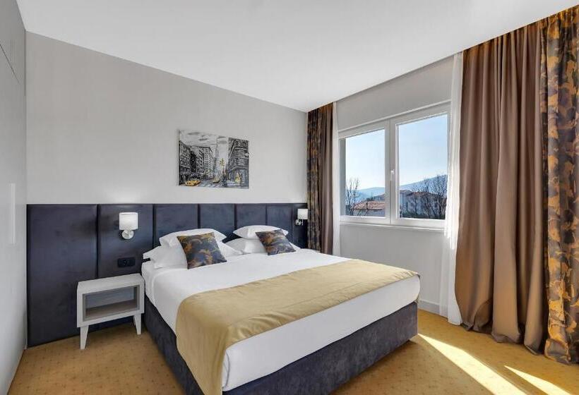 اتاق استاندارد, Marconi