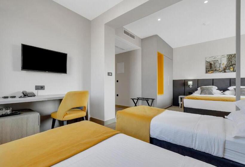 اتاق سوپریور خانوادگی, Marconi