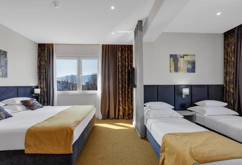 اتاق سوپریور خانوادگی, Marconi