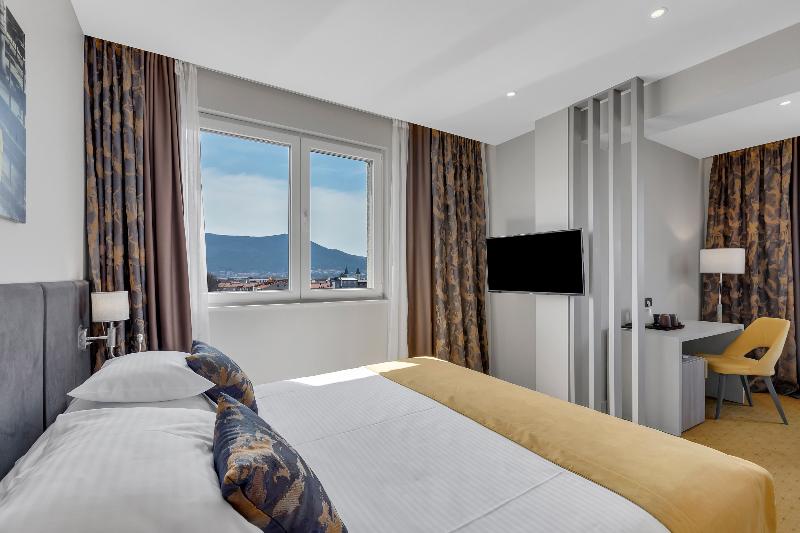 اتاق استاندارد, Marconi